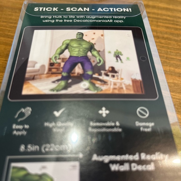 Marvel Comics Incredible Hulk Wall Decal - Picture 3 of 6